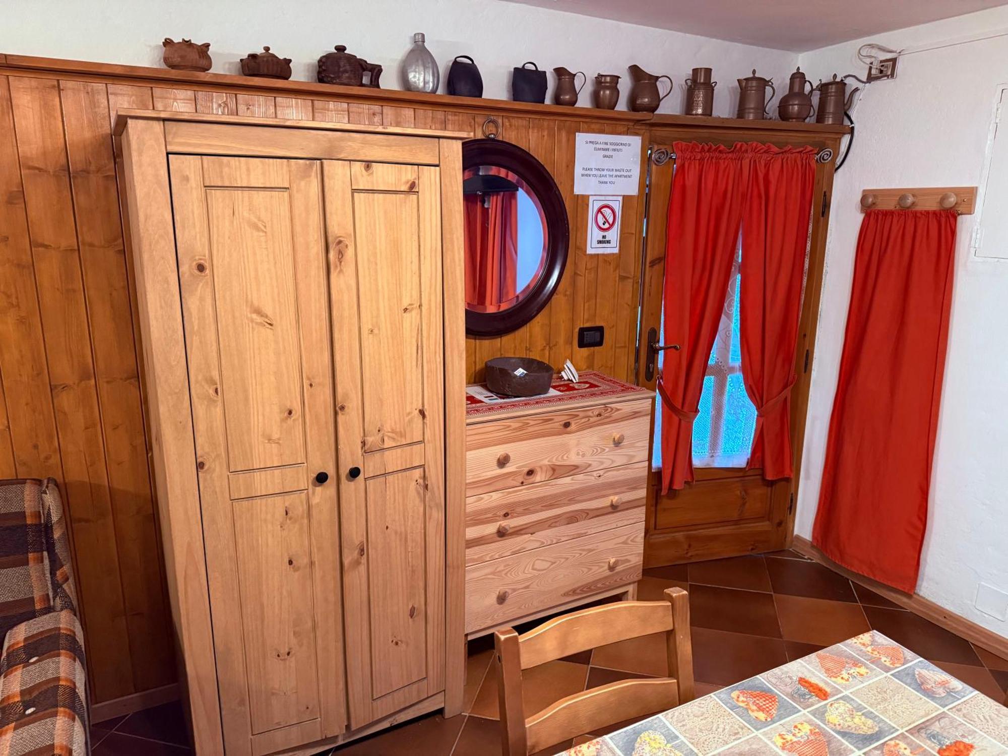 Casa Vacanze Nora Chamois Exteriör bild