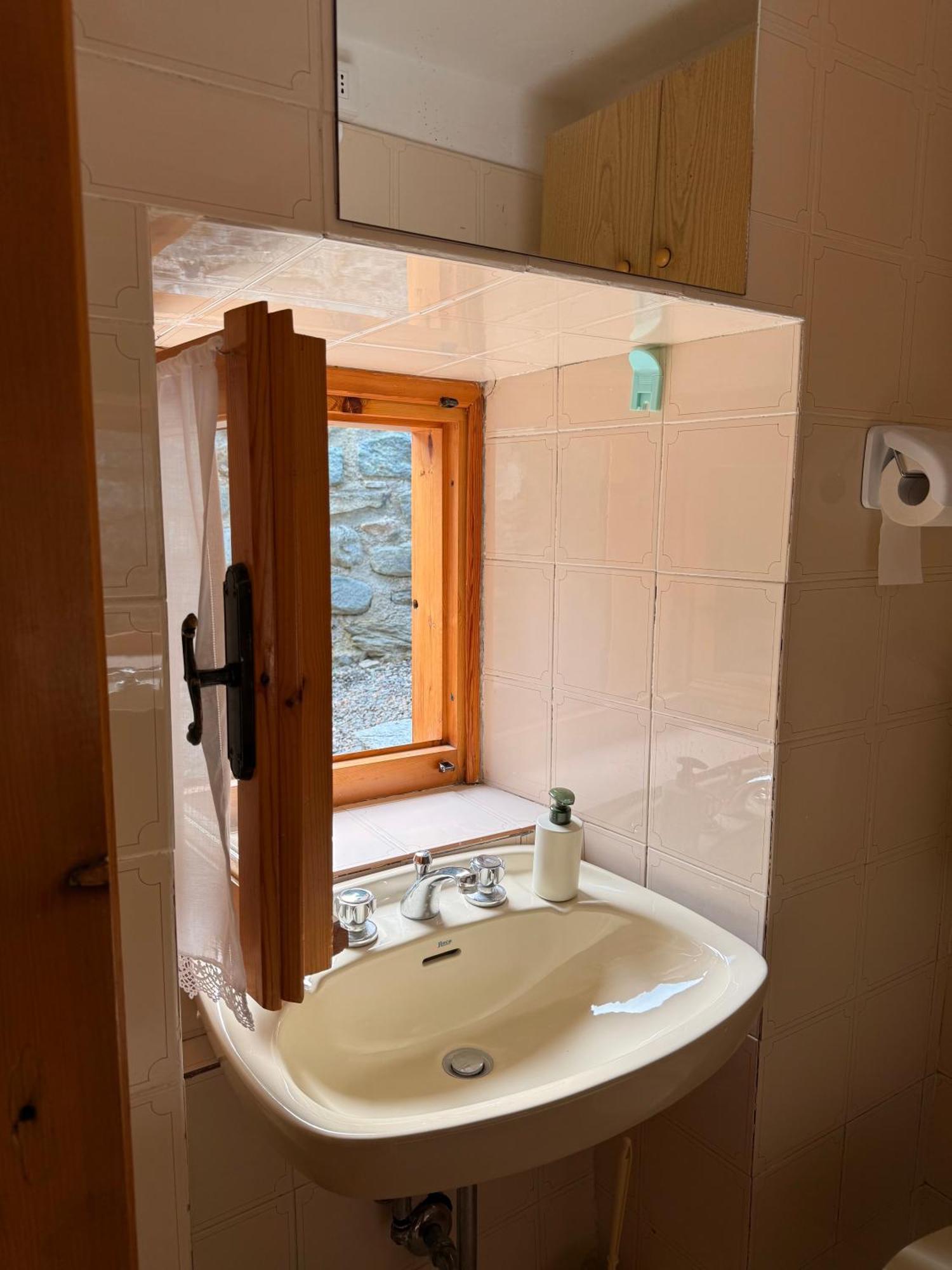 Casa Vacanze Nora Chamois Exteriör bild