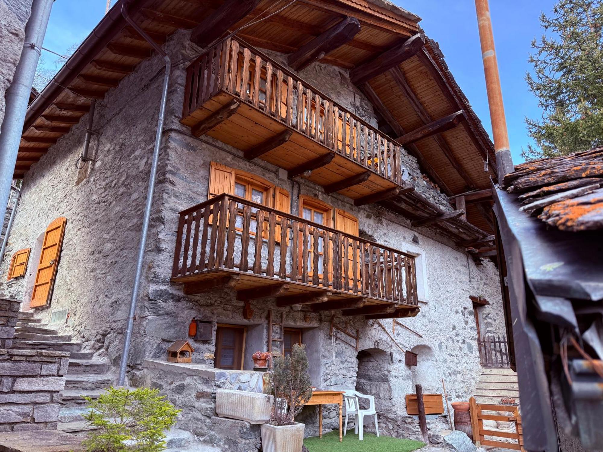 Casa Vacanze Nora Chamois Exteriör bild