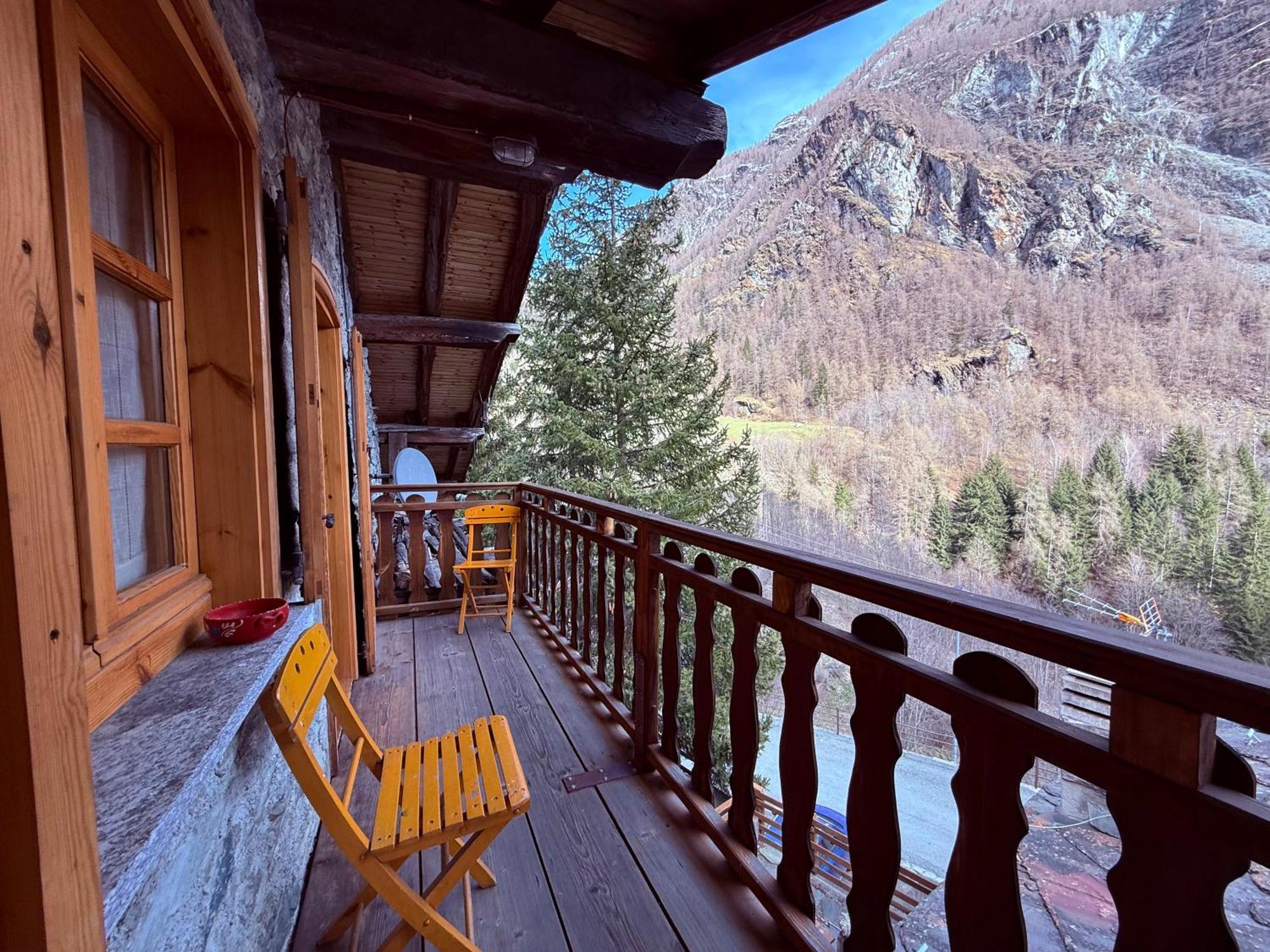 Casa Vacanze Nora Chamois Exteriör bild