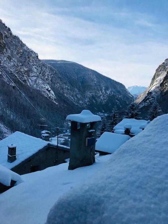 Casa Vacanze Nora Chamois Exteriör bild