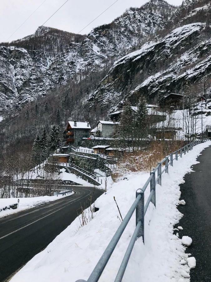 Casa Vacanze Nora Chamois Exteriör bild