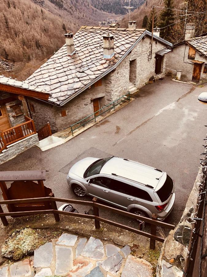 Casa Vacanze Nora Chamois Exteriör bild