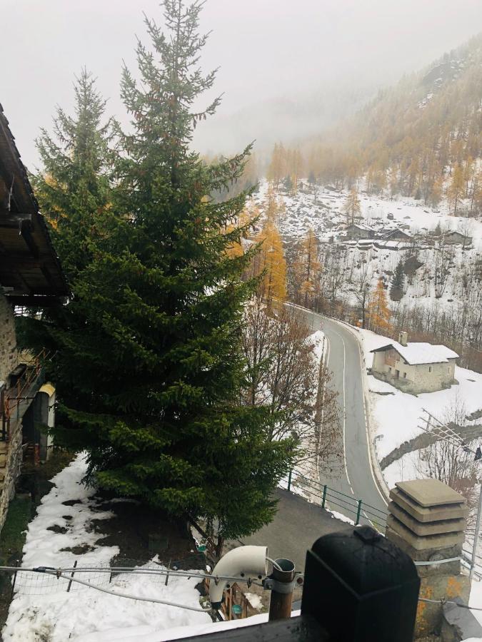 Casa Vacanze Nora Chamois Exteriör bild