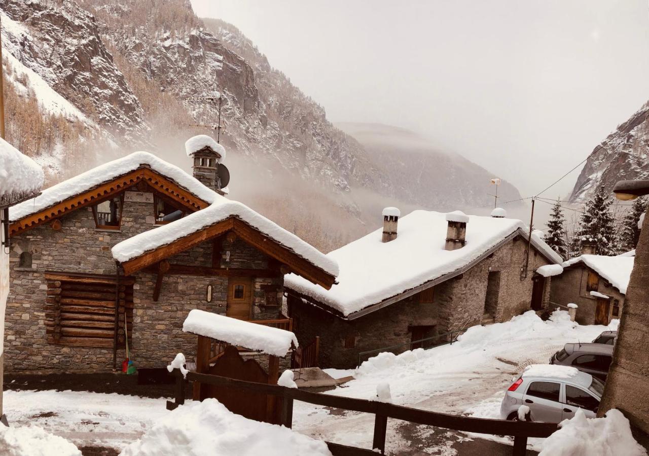 Casa Vacanze Nora Chamois Exteriör bild